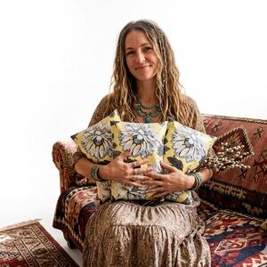 20 (6” x 9”) Floral Yellow and Gray Poly Mailers Poly Bags